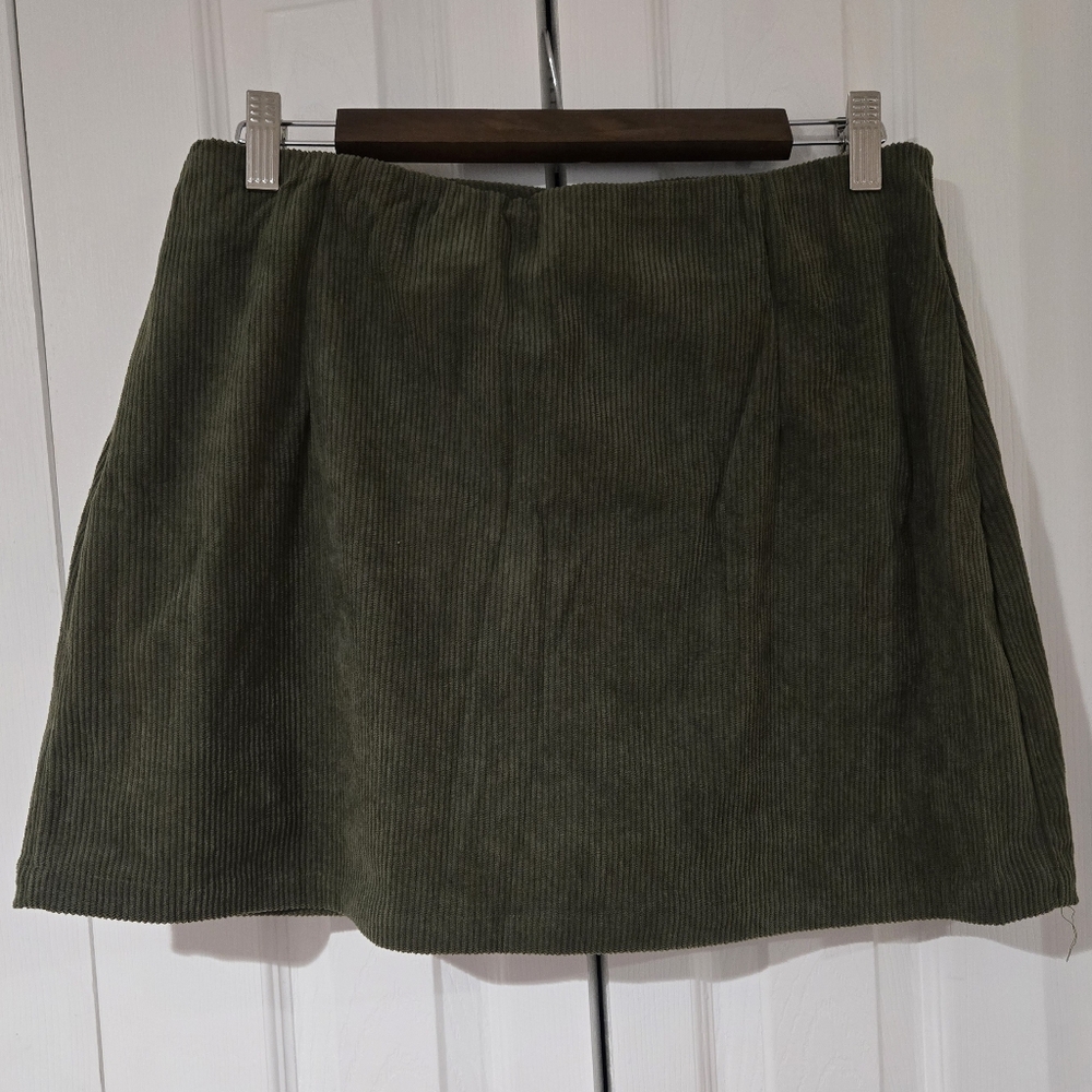 HALARA Olive Corduroy A-Line Mini Skort L *NEW*